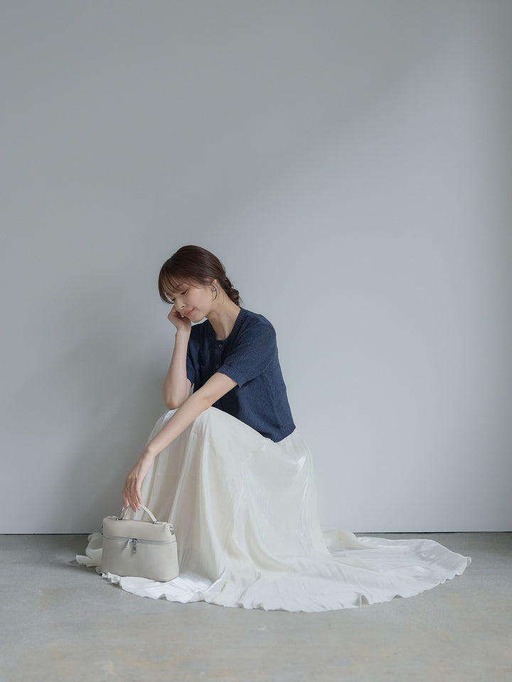 グロッシーフレアスカート