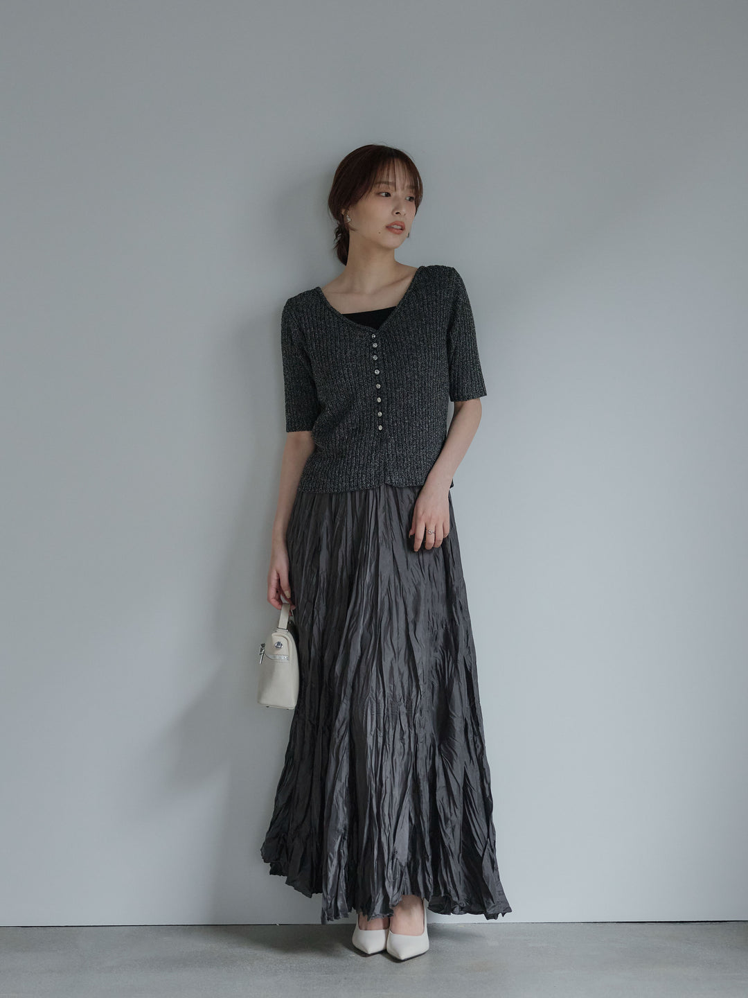 メタルボタンVネック5分袖カーディガン