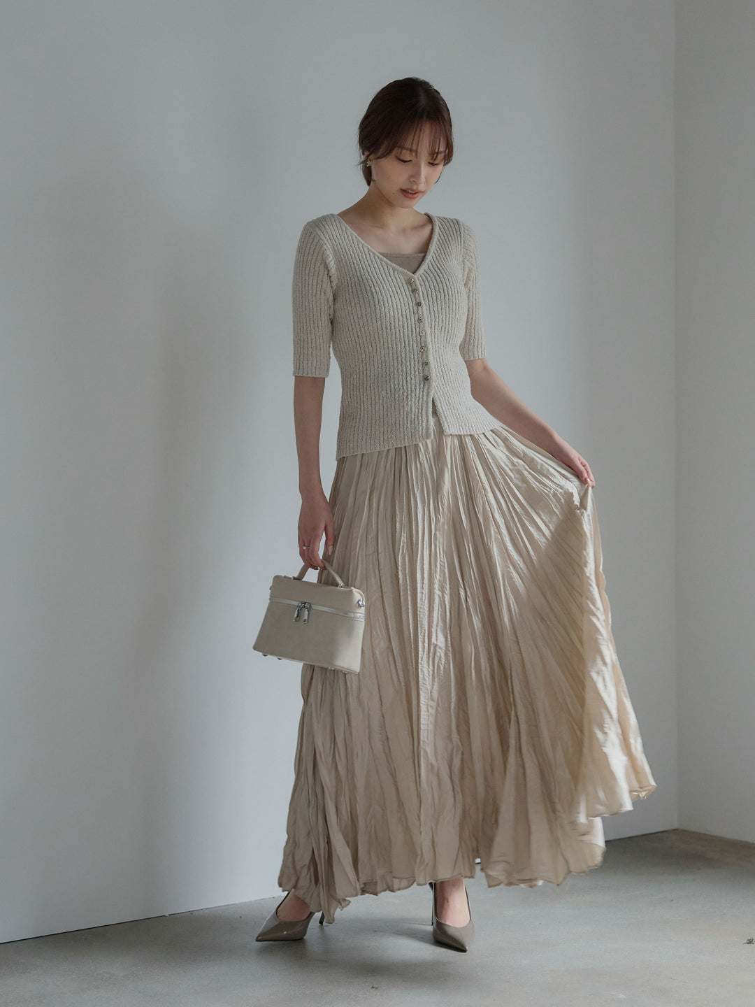 メタルボタンVネック5分袖カーディガン