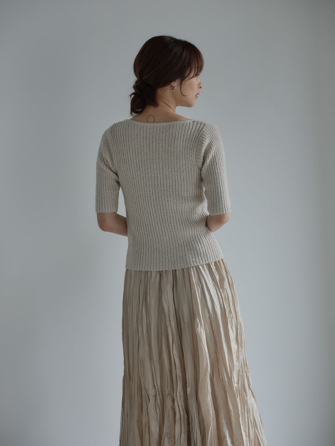 メタルボタンVネック5分袖カーディガン