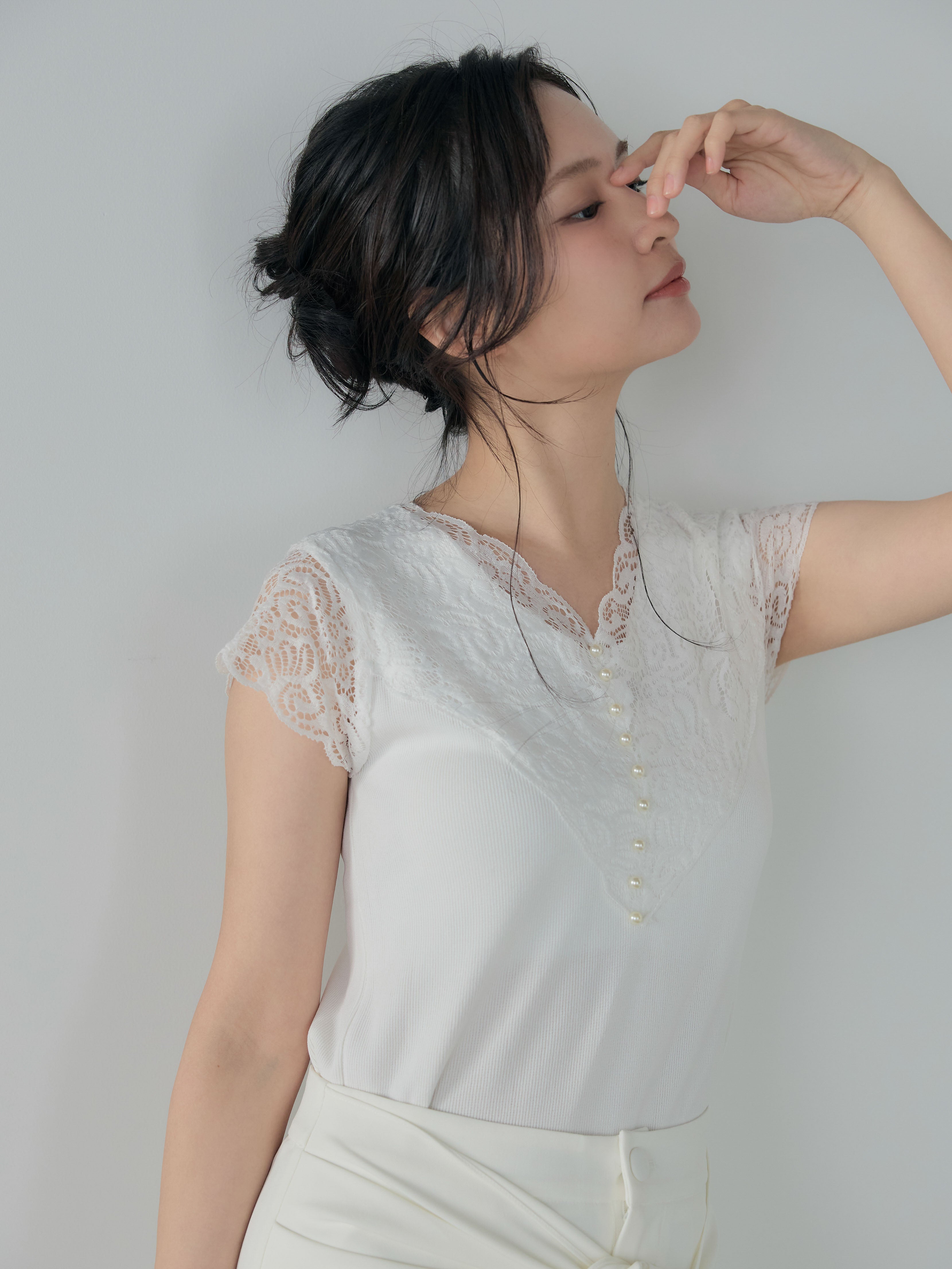 SET】パールボタンレース切替ニットTシャツ+フロントラッフルリボン SET】パールボタンレース切替ニットTシャツ+フロントラッフルリボン