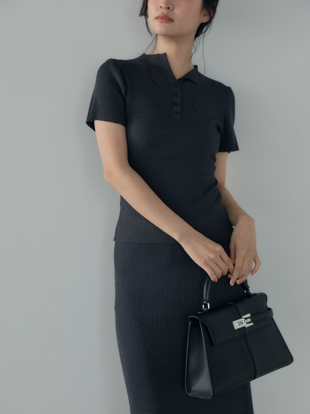 スリムフィットPOLOトップス&ソフトフレアスカート