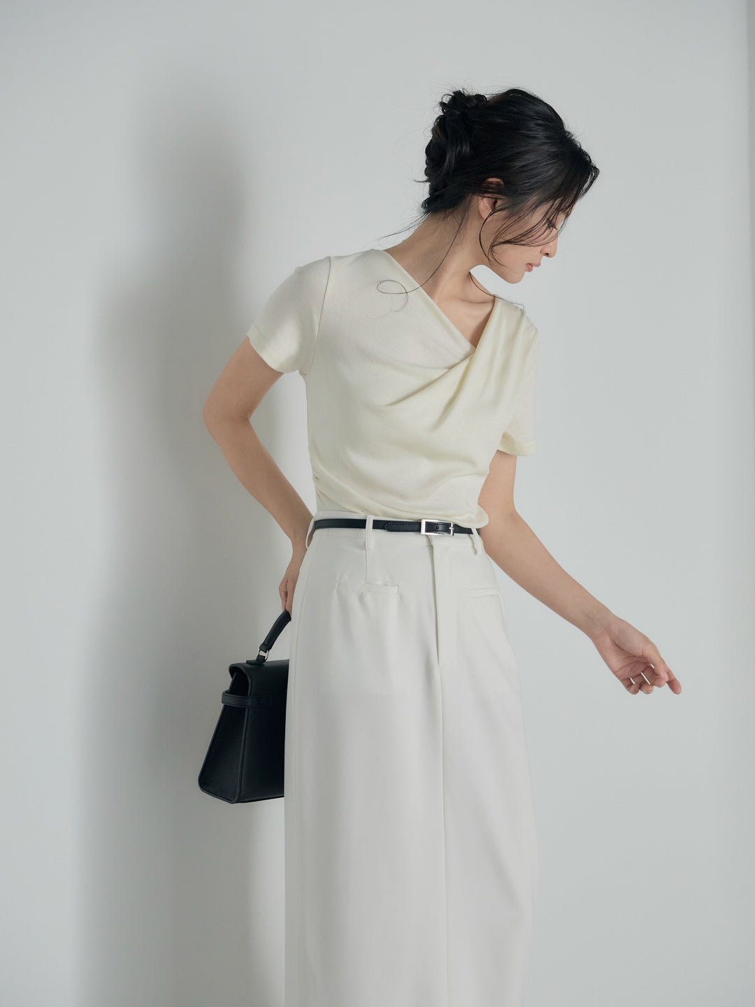 ドレープハーフスリーブカットソー