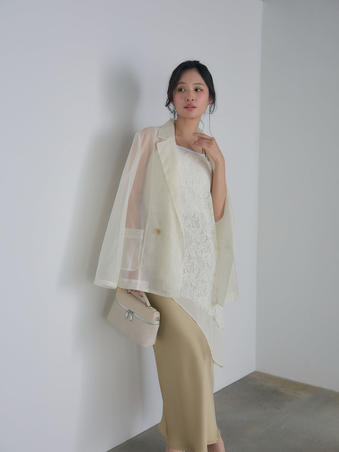 チュールレイヤードジャガードレースキャミソール