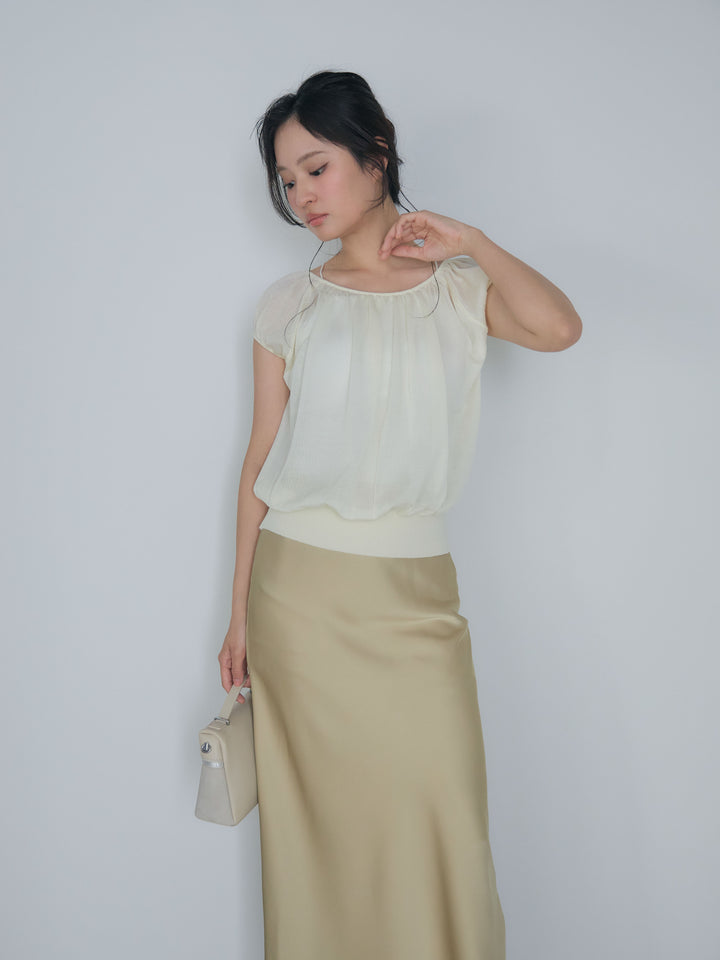 ラウンドネックシーアニットトップス