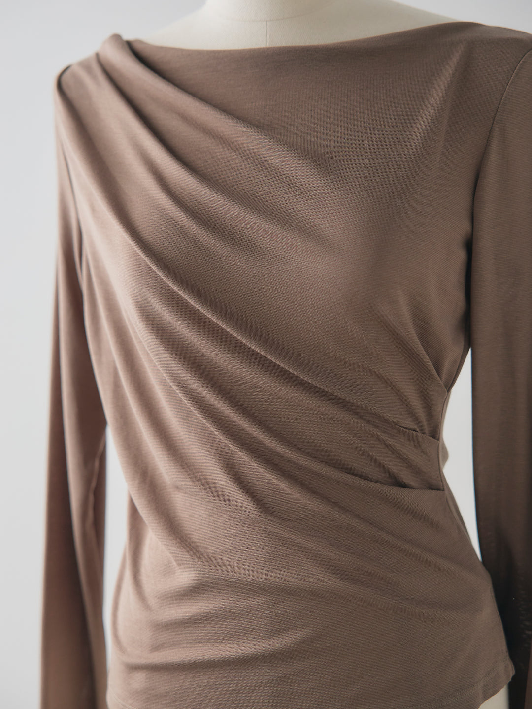 メッシュドレープトップス