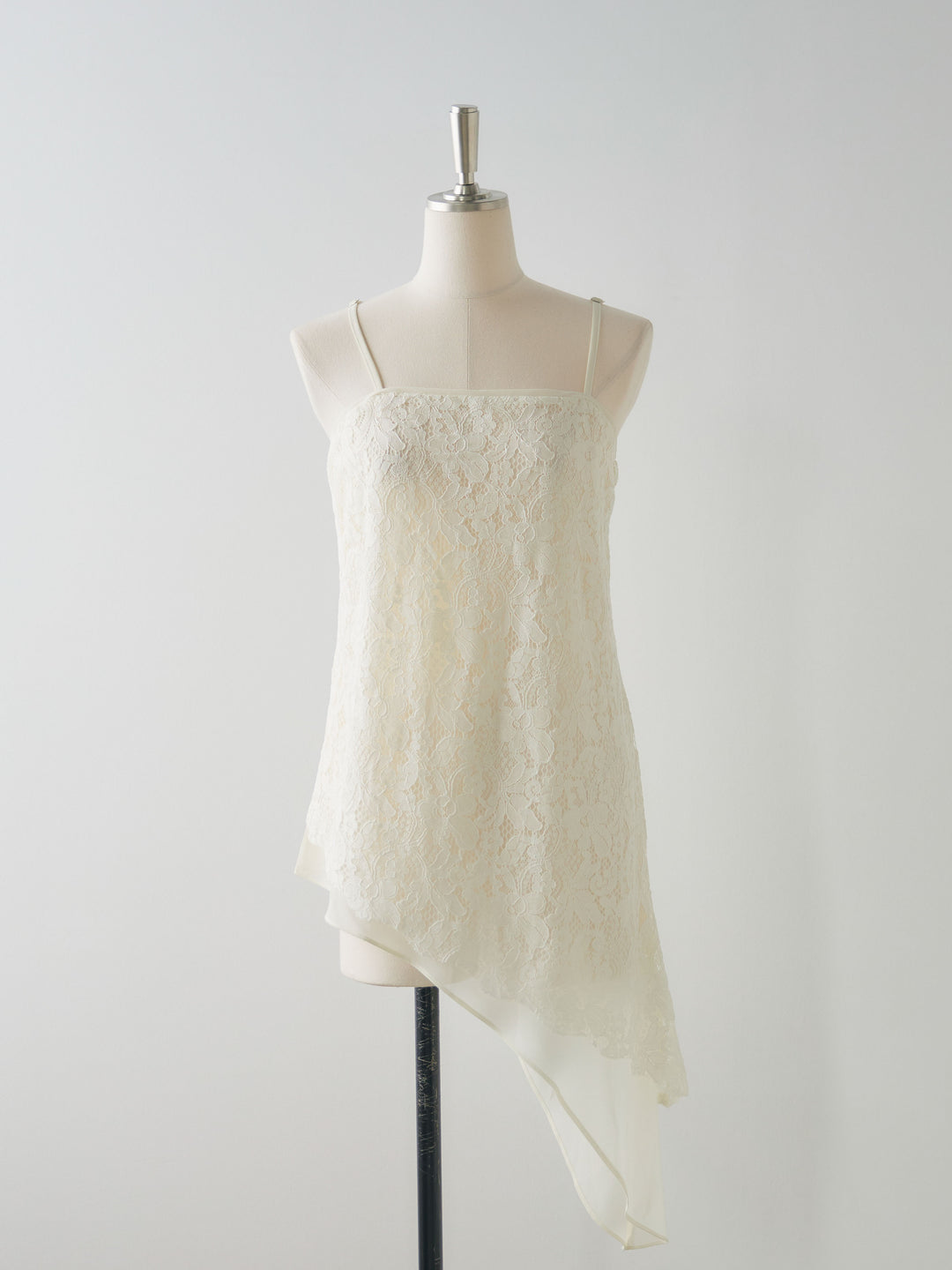 チュールレイヤードジャガードレースキャミソール