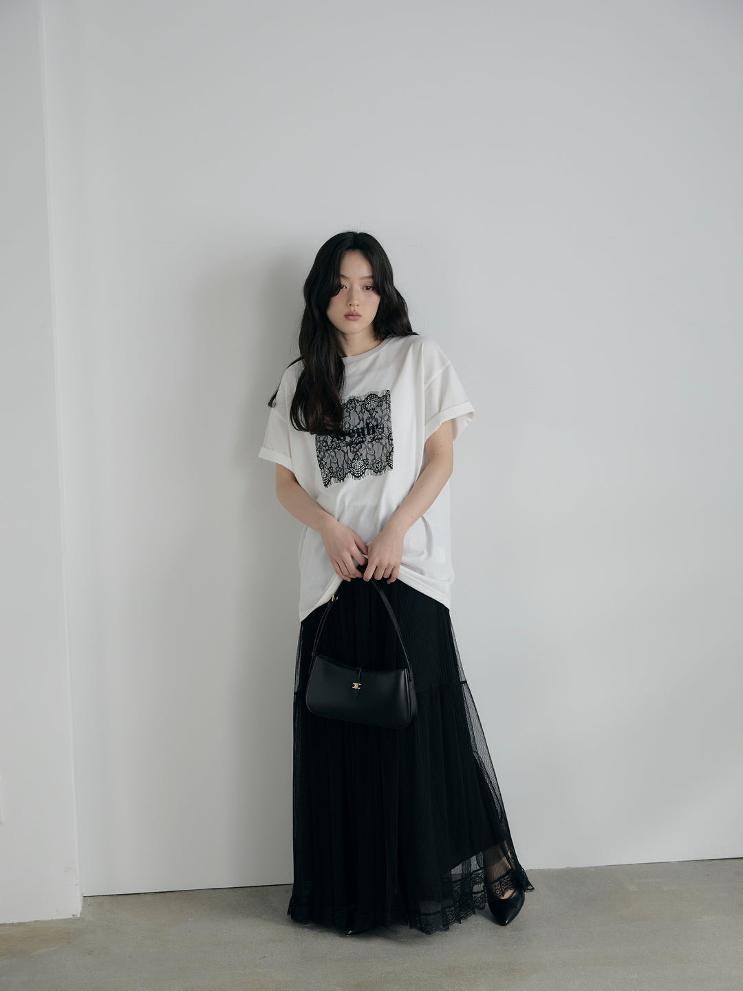 【cool touch】レースロゴ刺繍Tシャツ