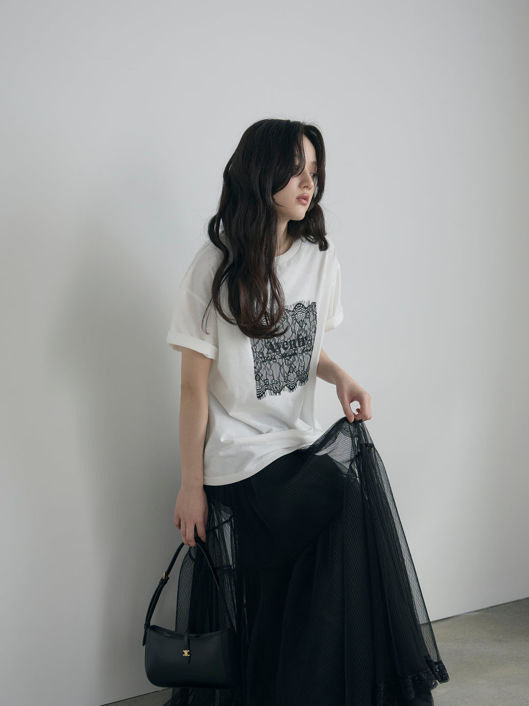 【cool touch】レースロゴ刺繍Tシャツ