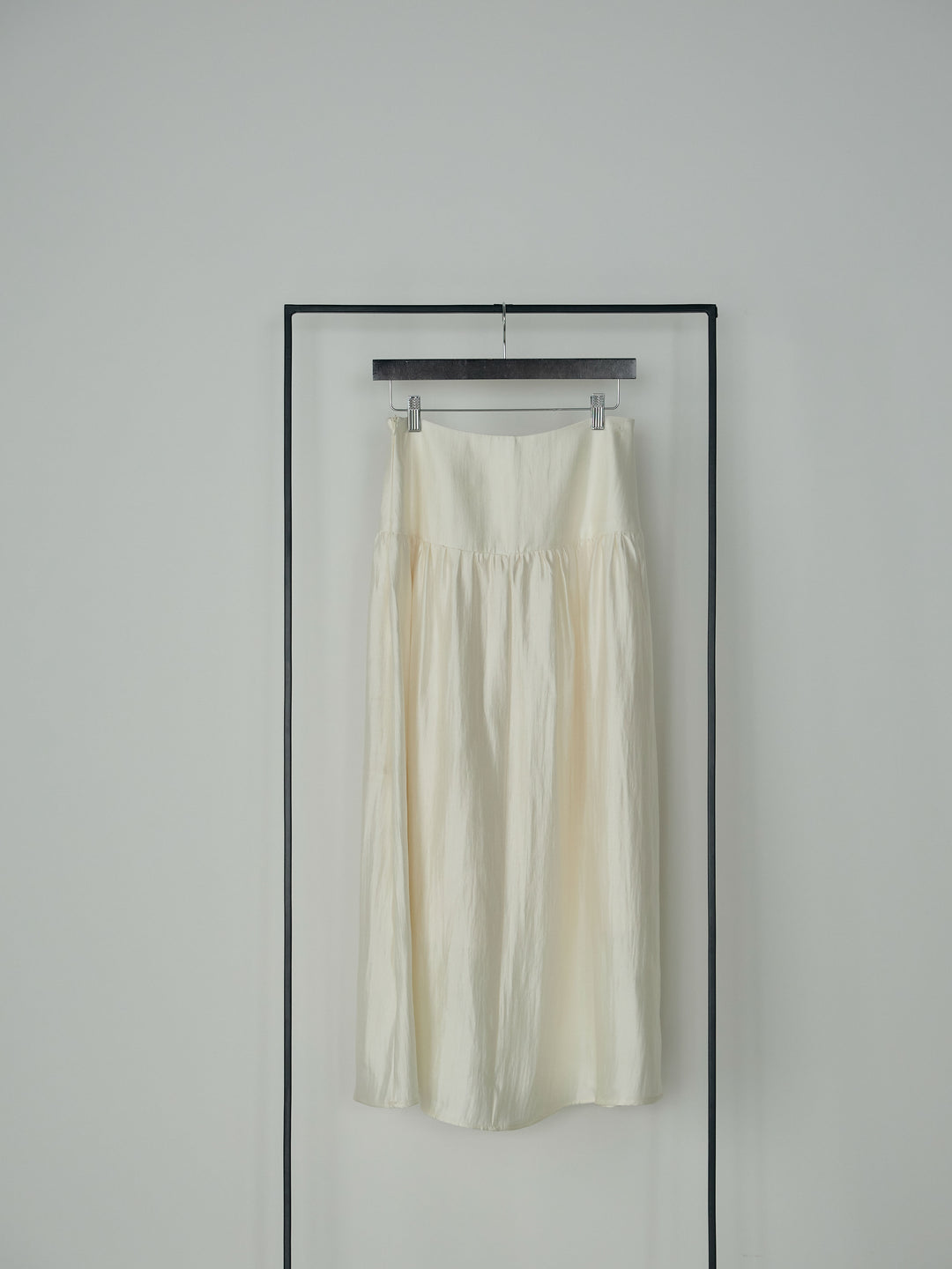 グロッシーベスト&フレアスカートSET UP