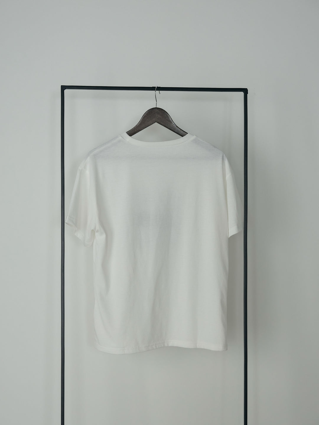 【cool touch】レースロゴ刺繍Tシャツ