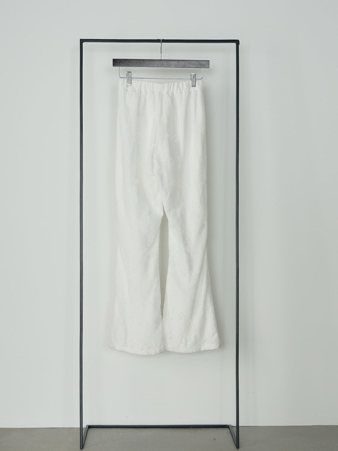 【Essential】Lace soft flare pants