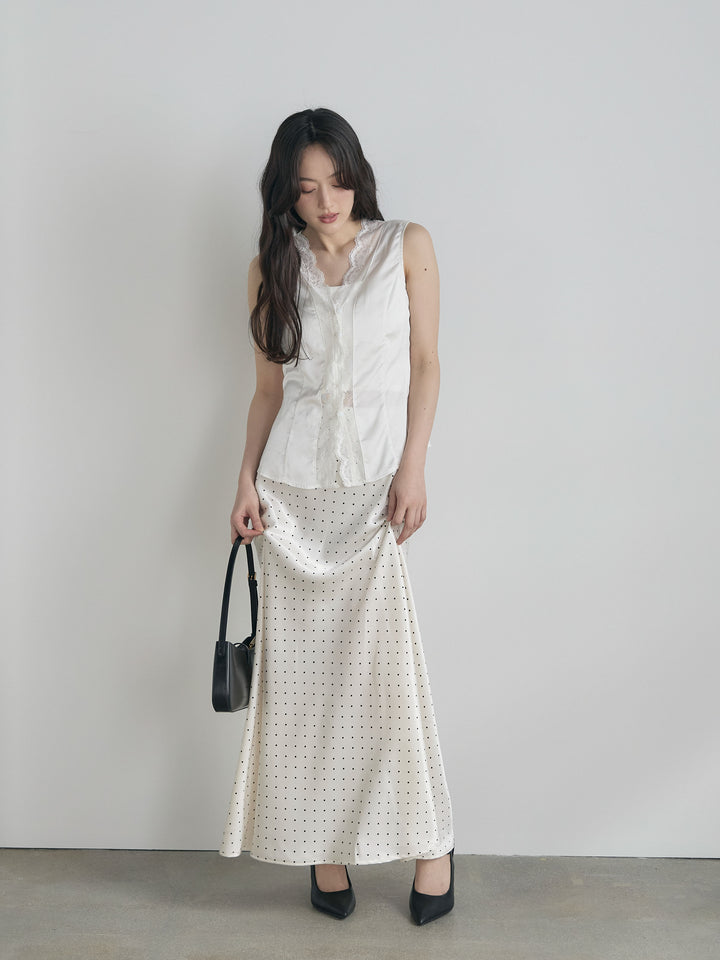 レーストリムサテンノースリトップス