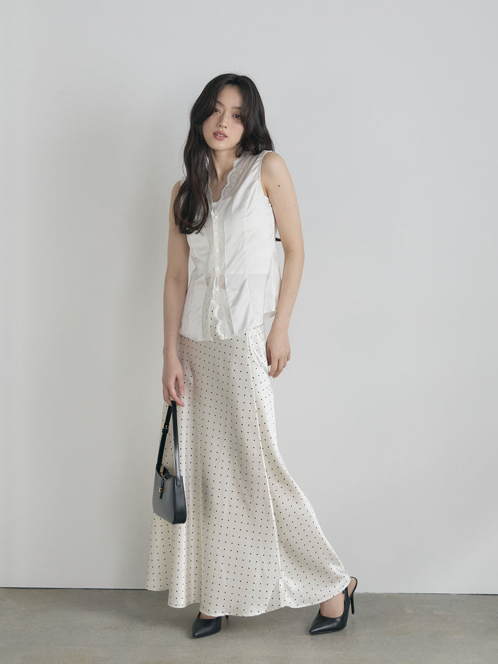 レーストリムサテンノースリトップス