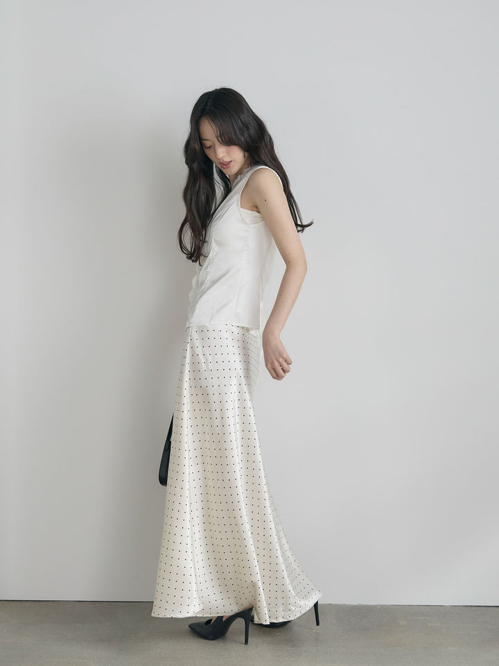 レーストリムサテンノースリトップス