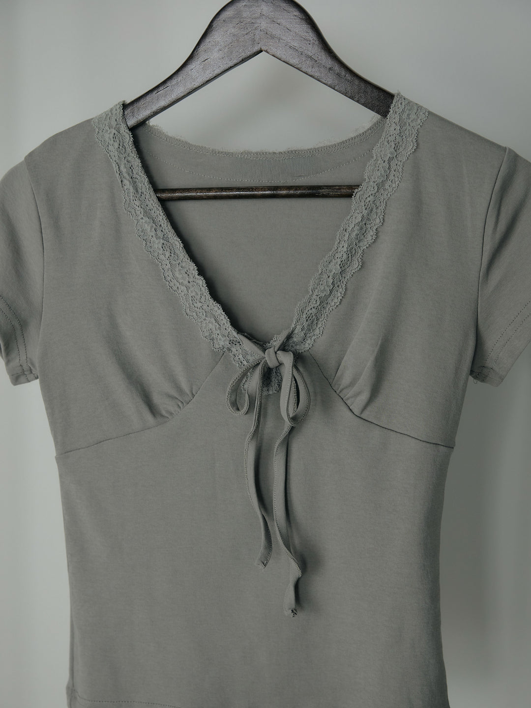 レーストリムフロントリボンカットソー