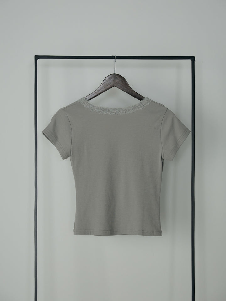 レーストリムフロントリボンカットソー