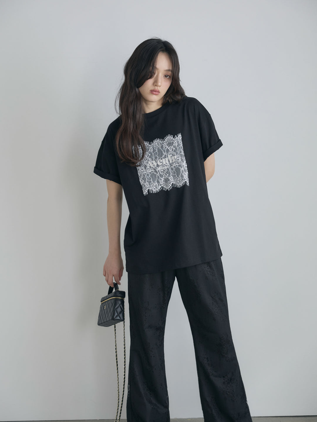 【SET】【cool touch】レースロゴ刺繍Tシャツ+【Essential】Lace soft flare pants(2set)