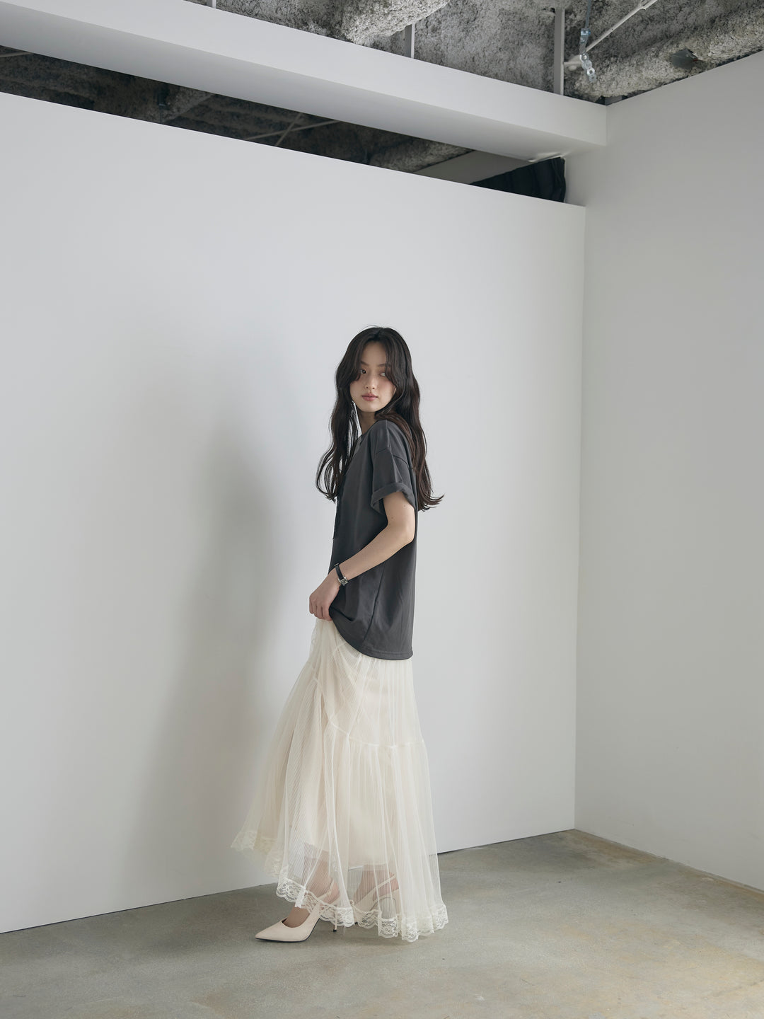 【cool touch】レースロゴ刺繍Tシャツ