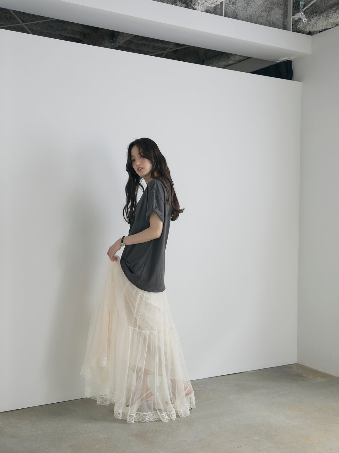 【cool touch】レースロゴ刺繍Tシャツ