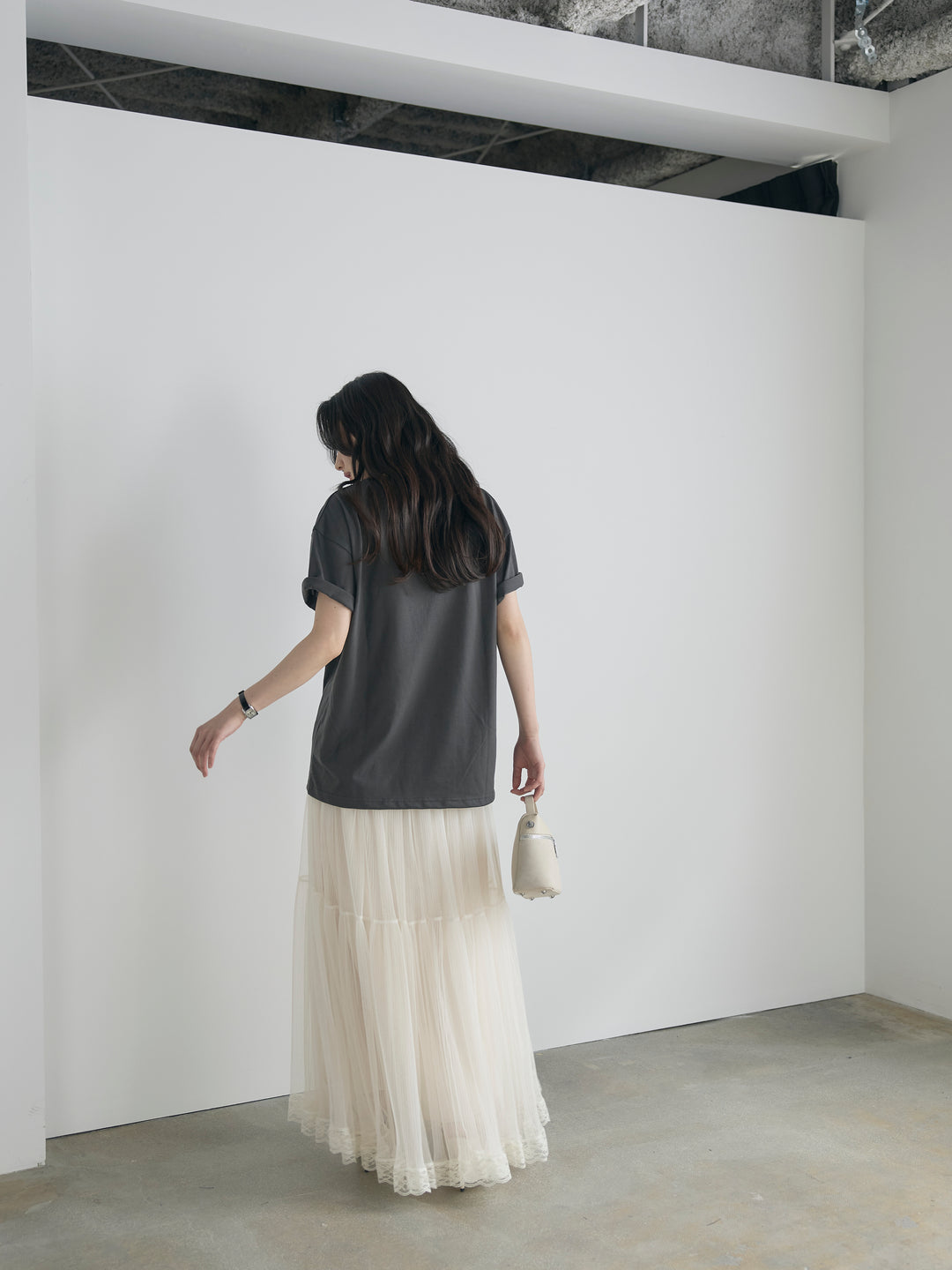 【cool touch】レースロゴ刺繍Tシャツ