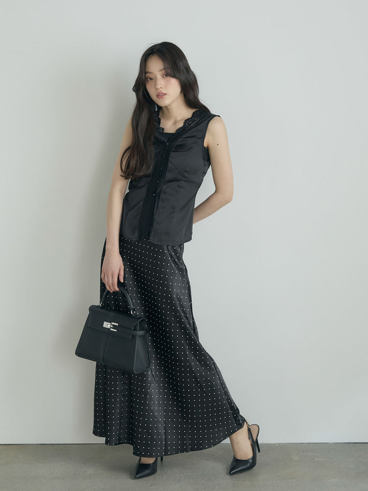 レーストリムサテンノースリトップス