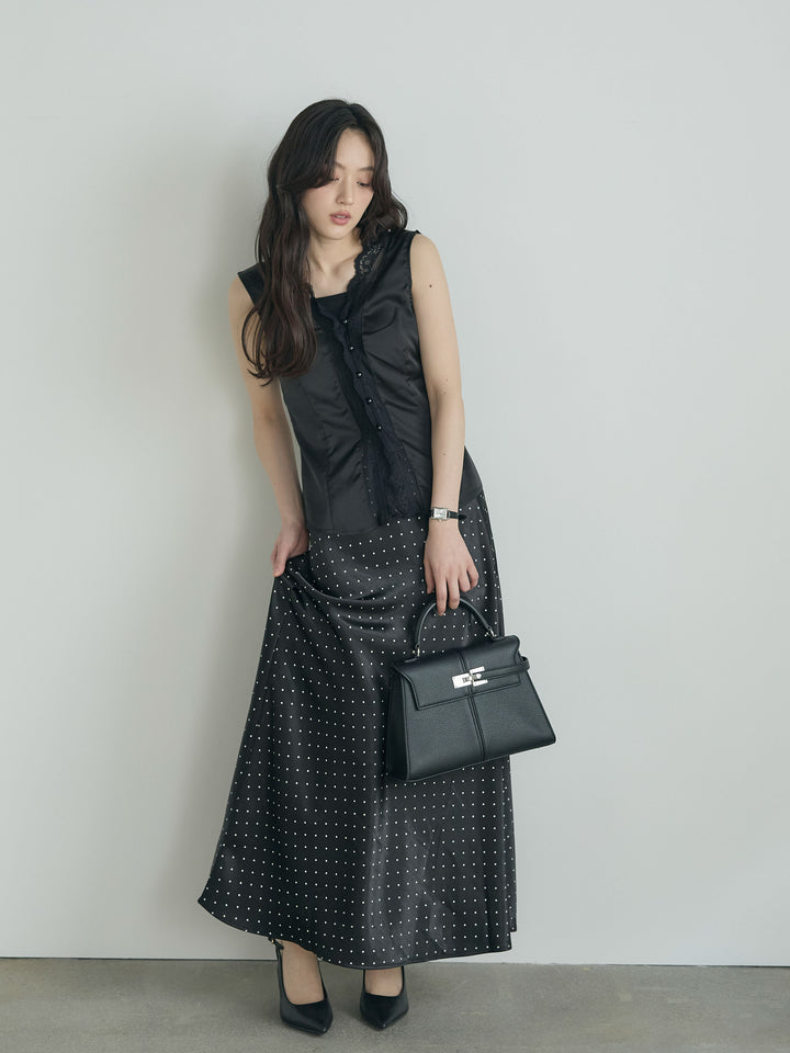 レーストリムサテンノースリトップス