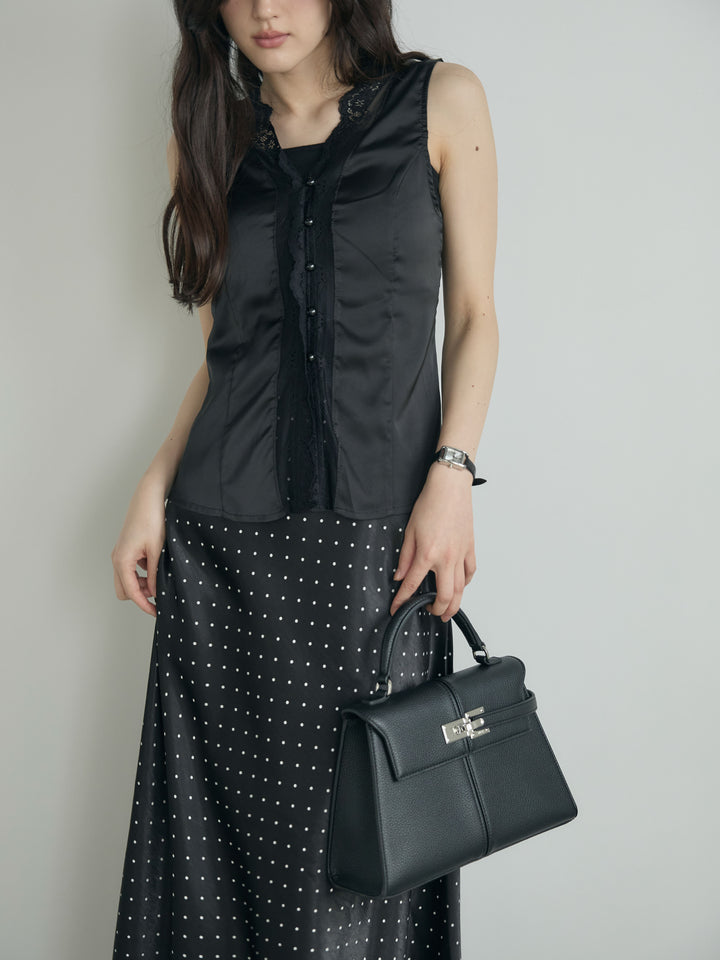 レーストリムサテンノースリトップス