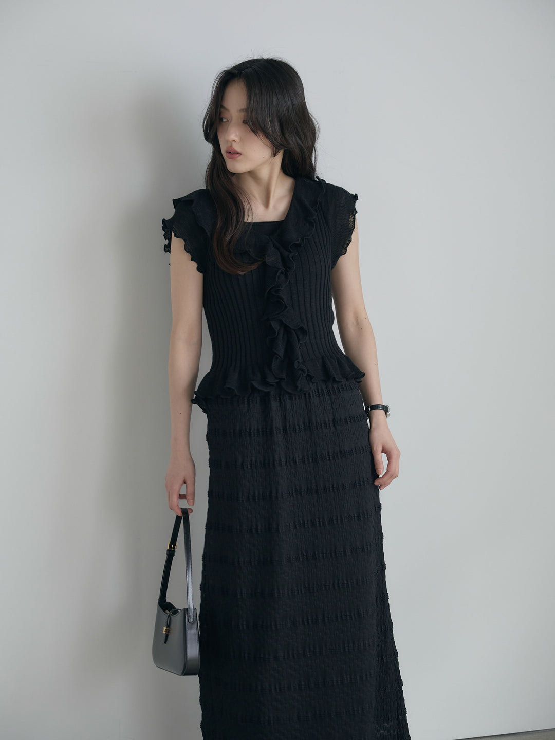 フレンチスリーブラッフルトップス