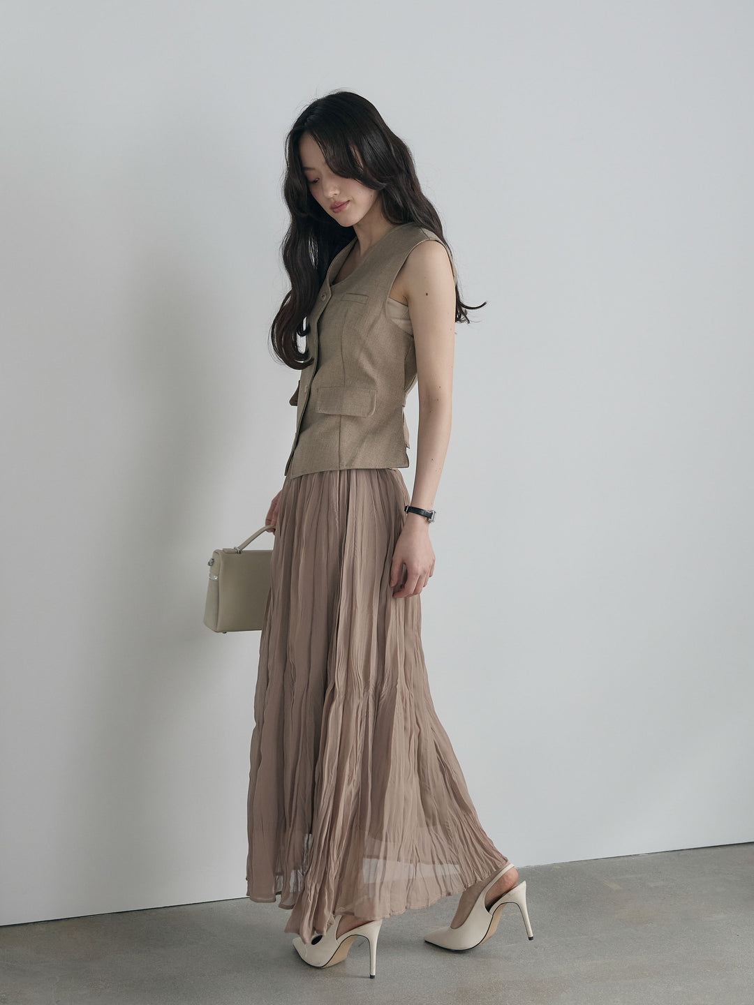 テーラードノースリーブベスト&ワッシャープリーツスカートSET UP