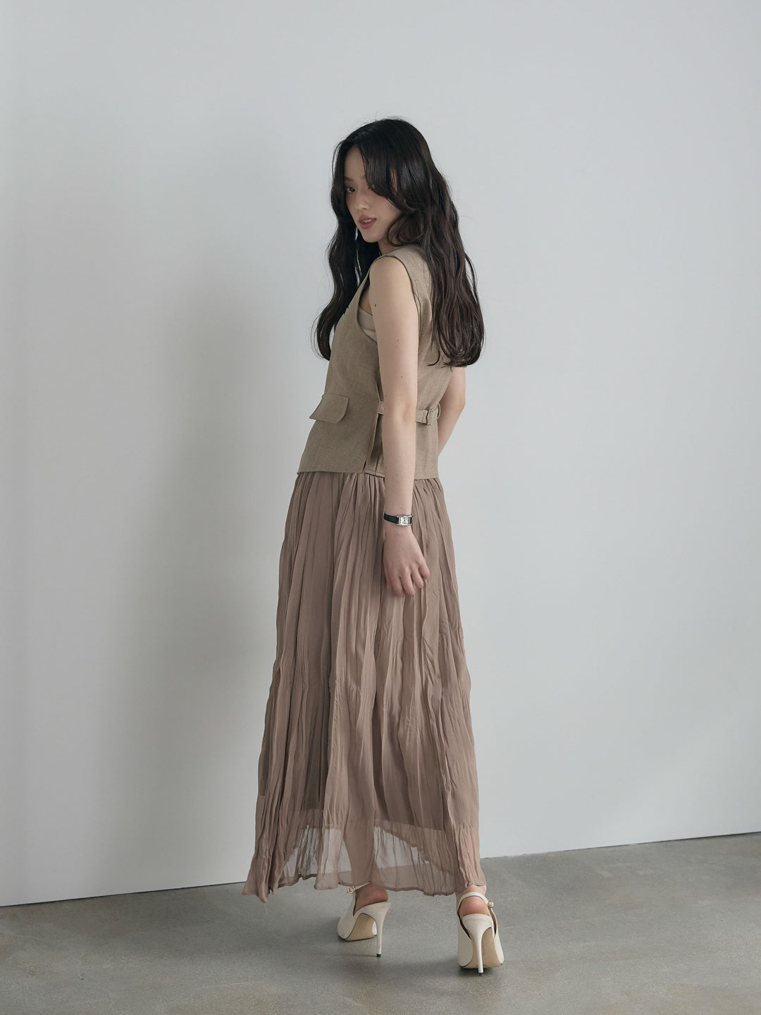 テーラードノースリーブベスト&ワッシャープリーツスカートSET UP