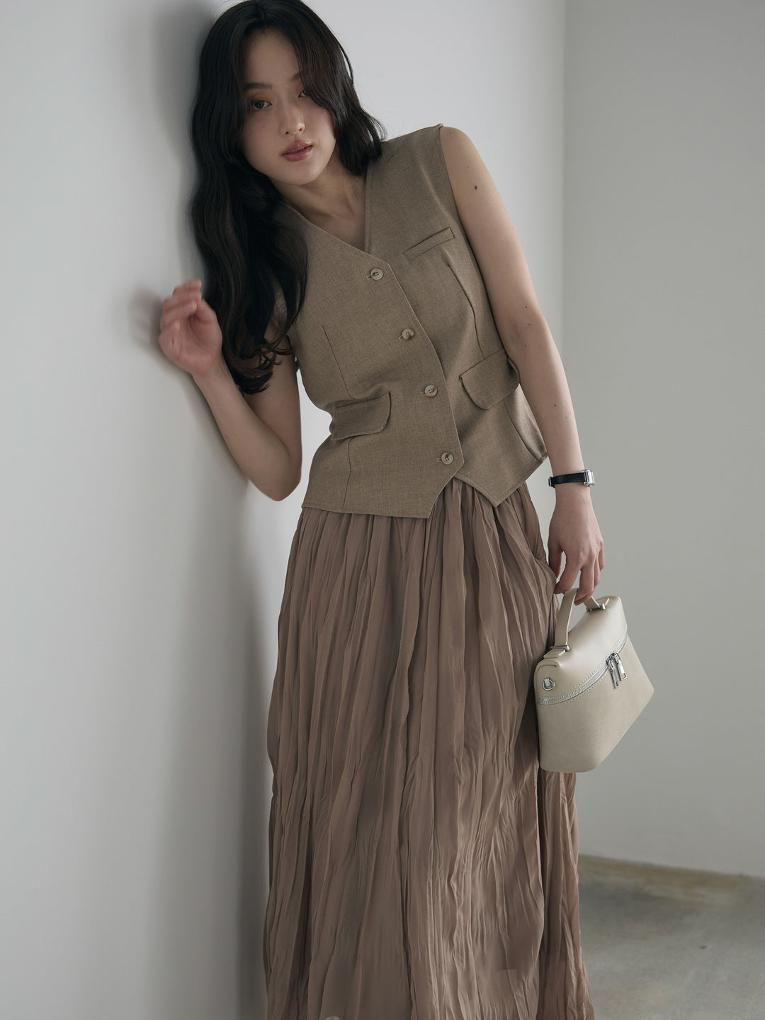 テーラードノースリーブベスト&ワッシャープリーツスカートSET UP