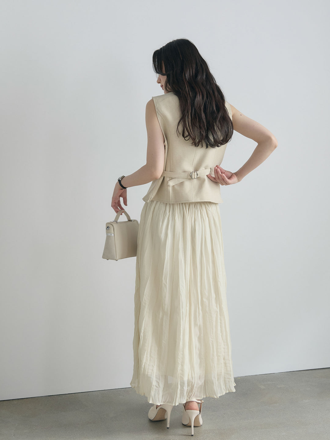 テーラードノースリーブベスト&ワッシャープリーツスカートSET UP