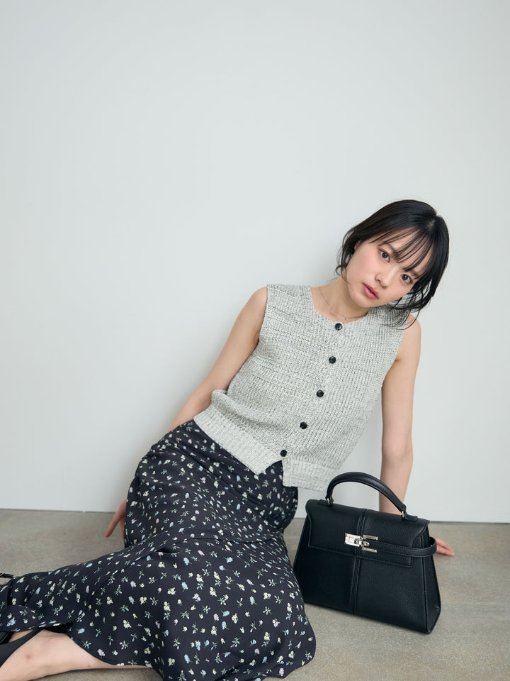フロントボタンノースリニットベスト