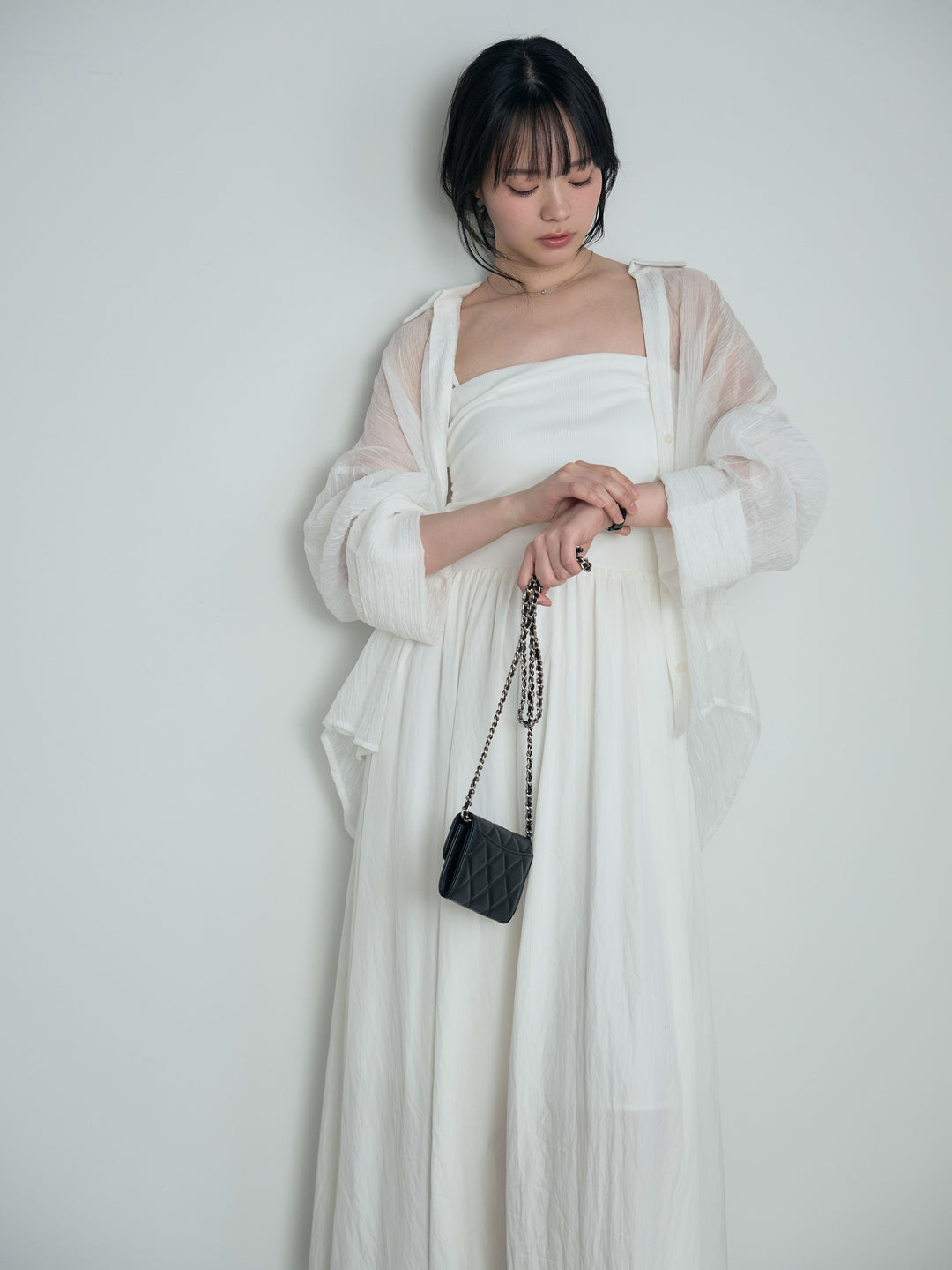 【SET】スキッパーシワ加工シアーシャツ+カップ付きリブドッキングフレアキャミワンピース(2set)