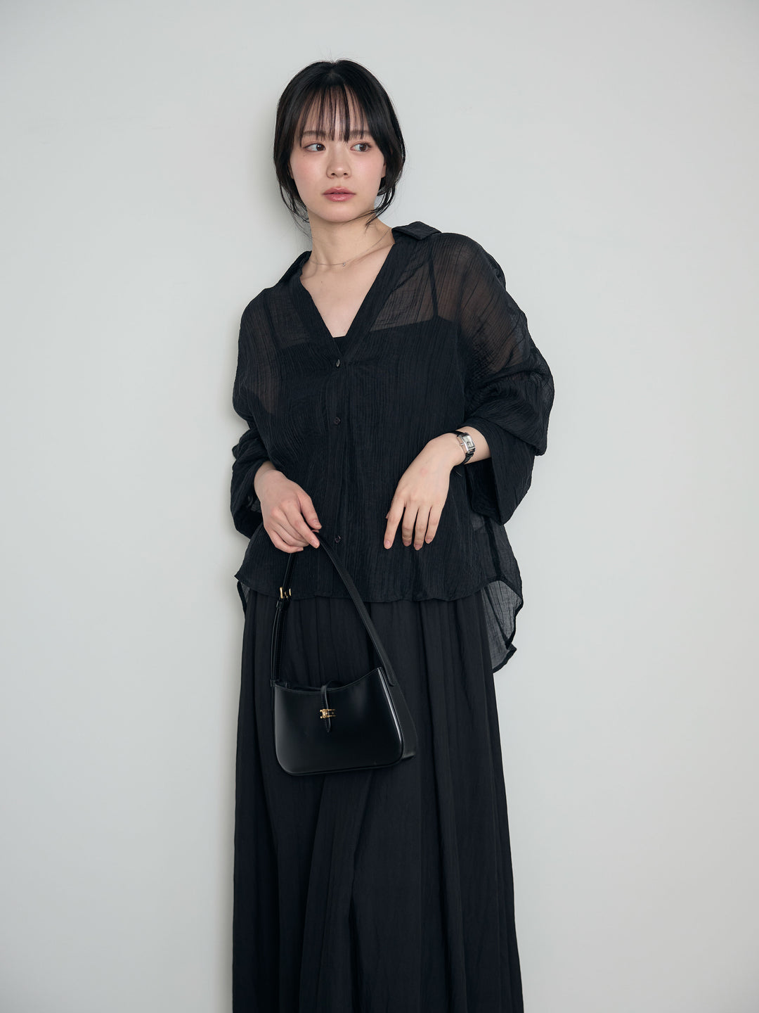 【SET】スキッパーシワ加工シアーシャツ+カップ付きリブドッキングフレアキャミワンピース(2set)