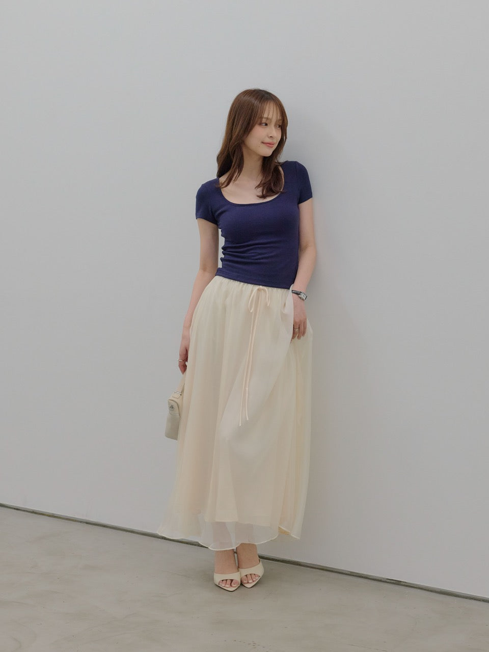 【SET】カップ付きスクエアネックTシャツ+カップ付きスクエアネックTシャツ(2set)