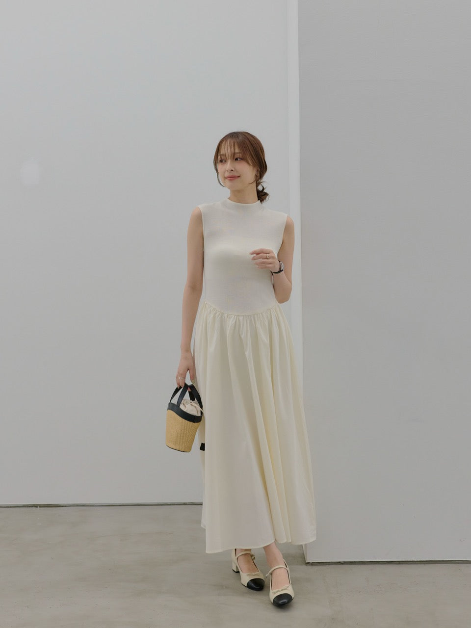異素材リブドッキングノースリーブワンピース