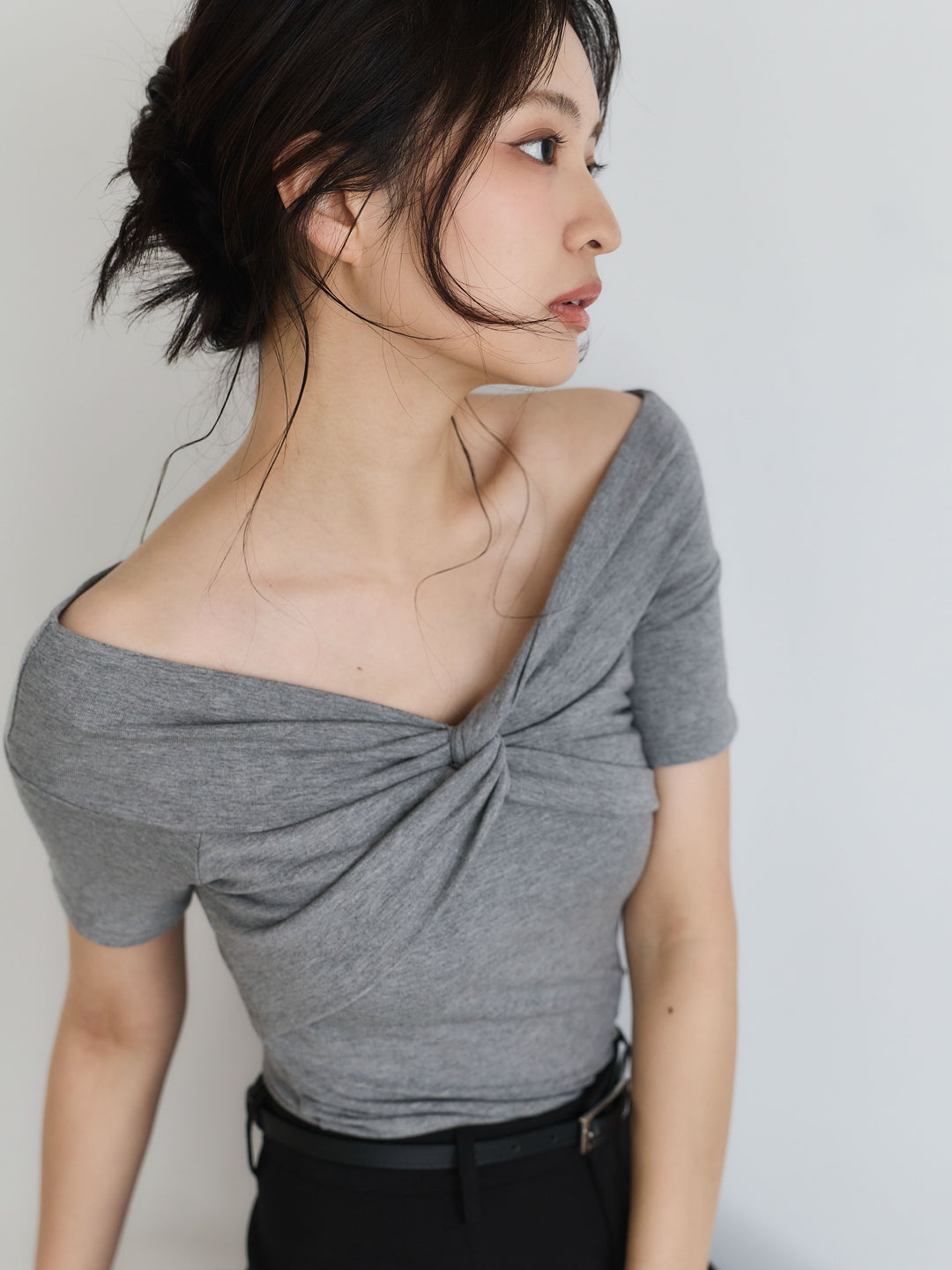 【SET】リボンライクオフショルダーTシャツ+リボンライクオフショルダーTシャツ(2set)