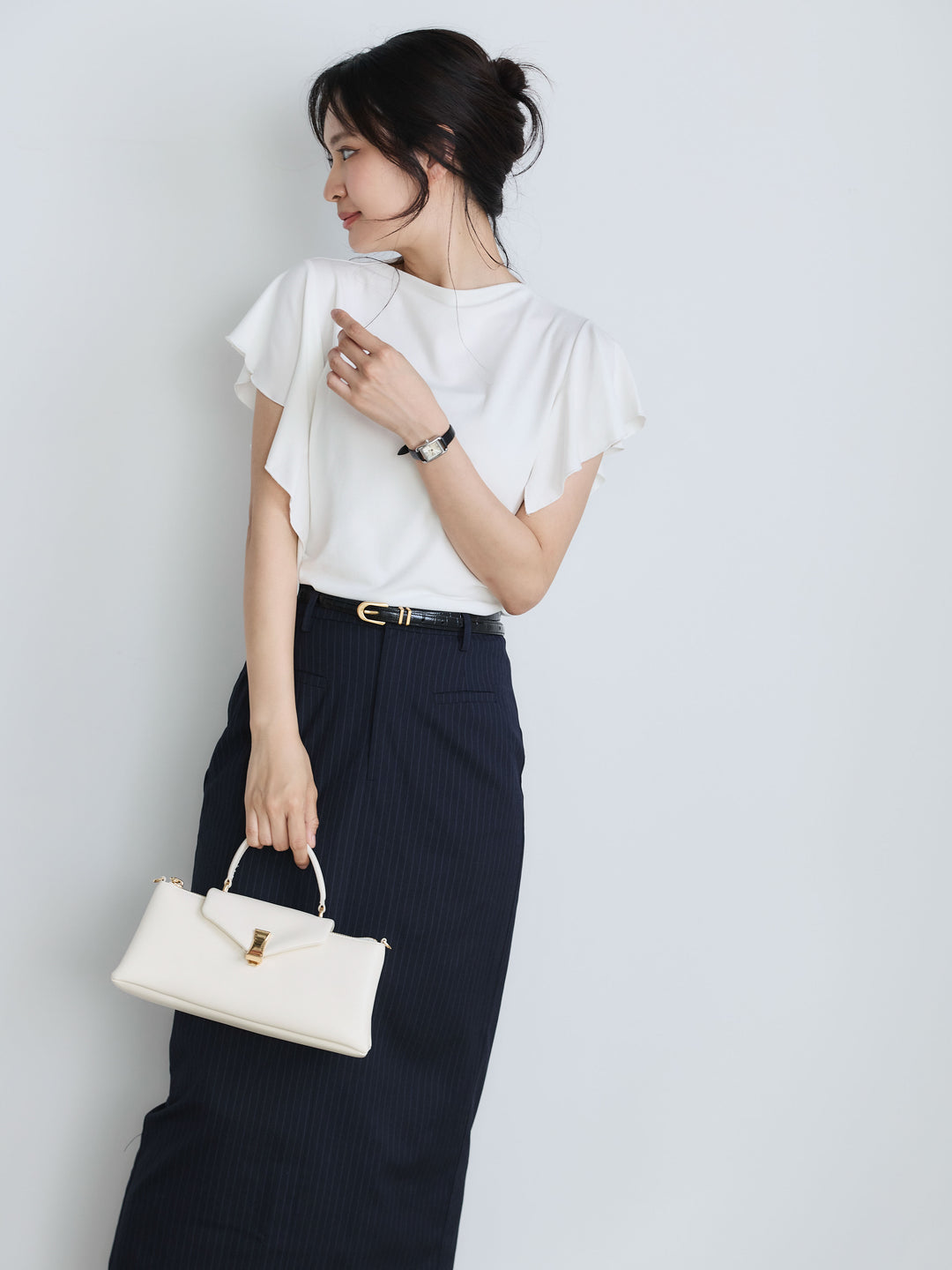 アシンメトリーフレアスリーブカットソー