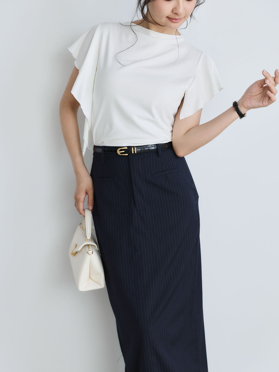アシンメトリーフレアスリーブカットソー