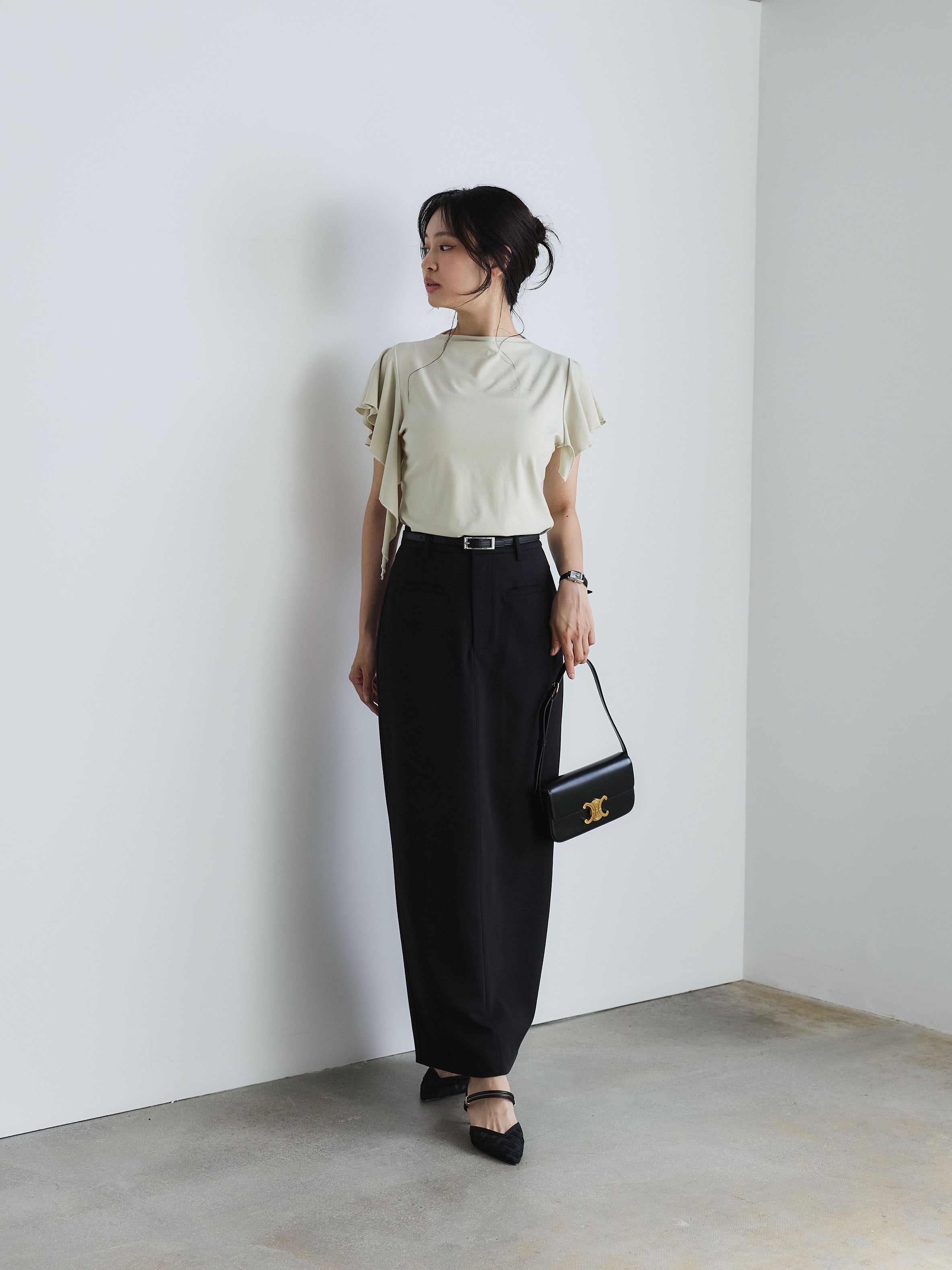 アシンメトリーフレアスリーブカットソー – nairo