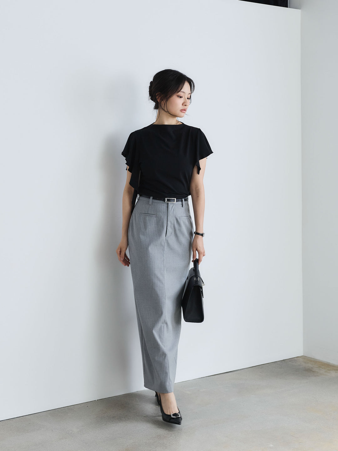 アシンメトリーフレアスリーブカットソー