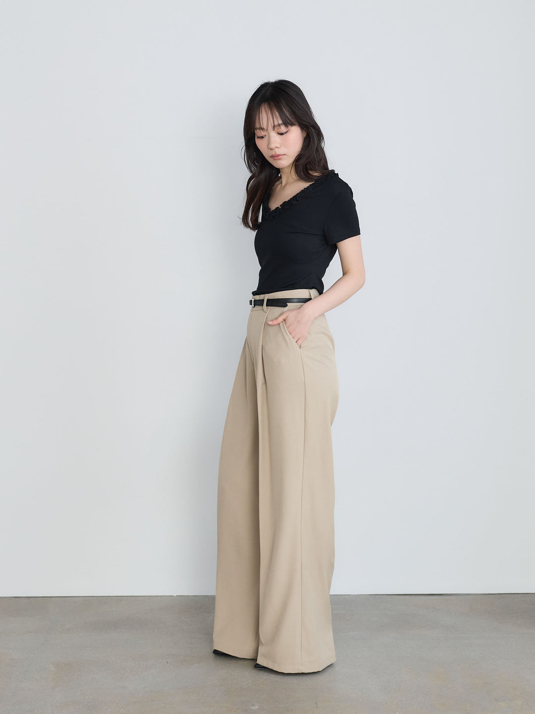 センタープレスベーシックストレートパンツ