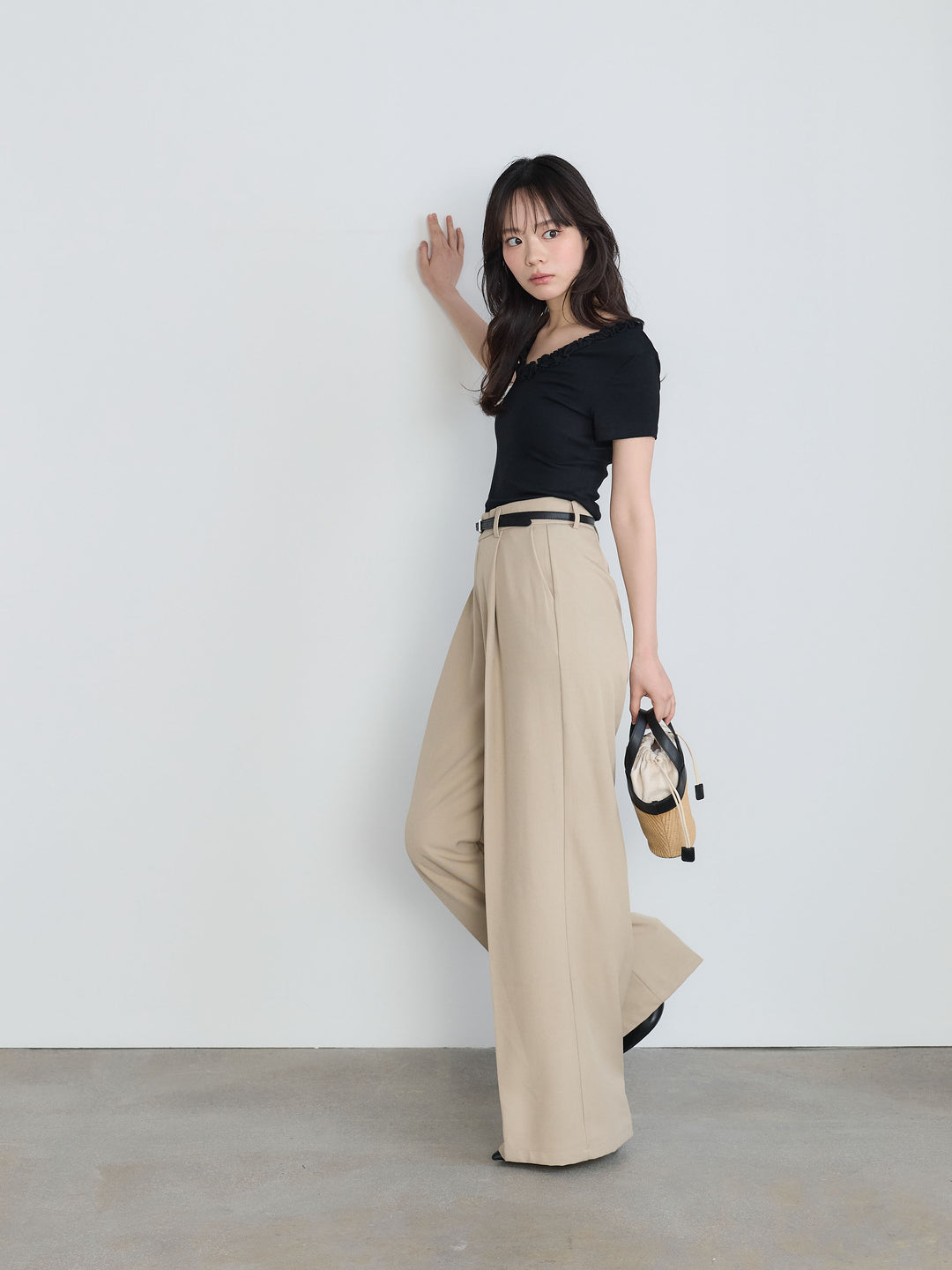 センタープレスベーシックストレートパンツ