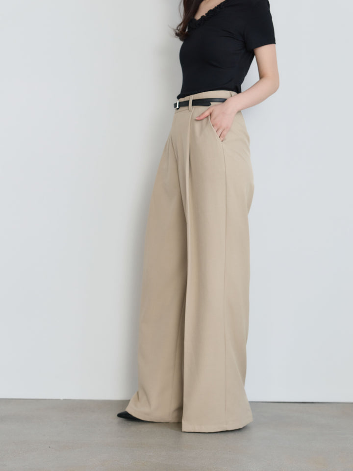 センタープレスベーシックストレートパンツ