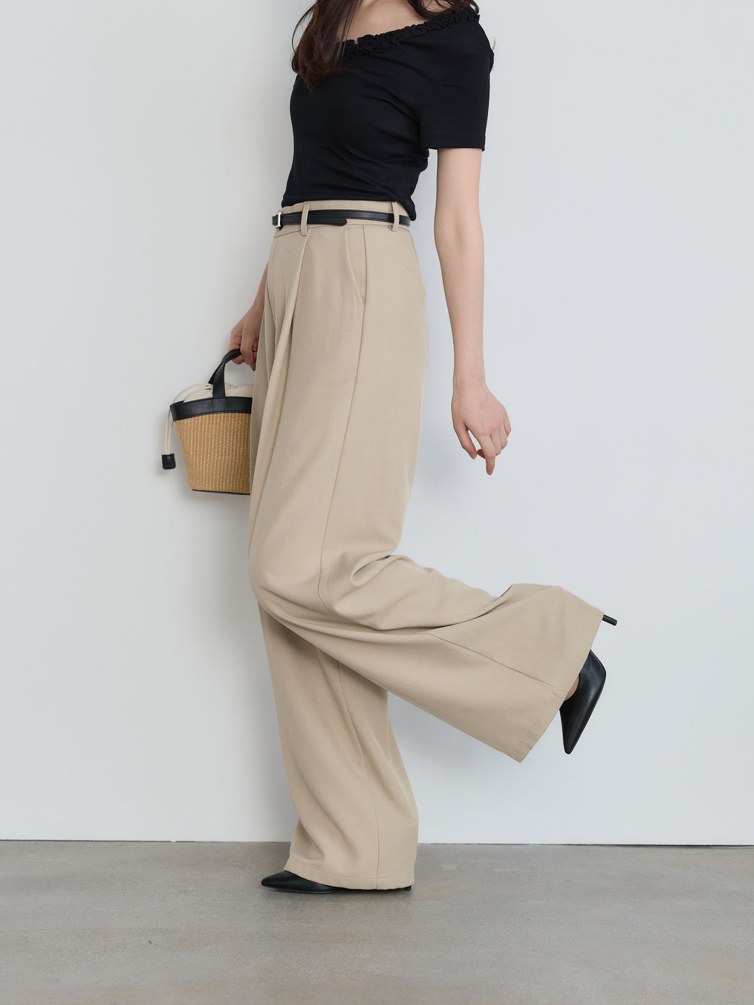 センタープレスベーシックストレートパンツ