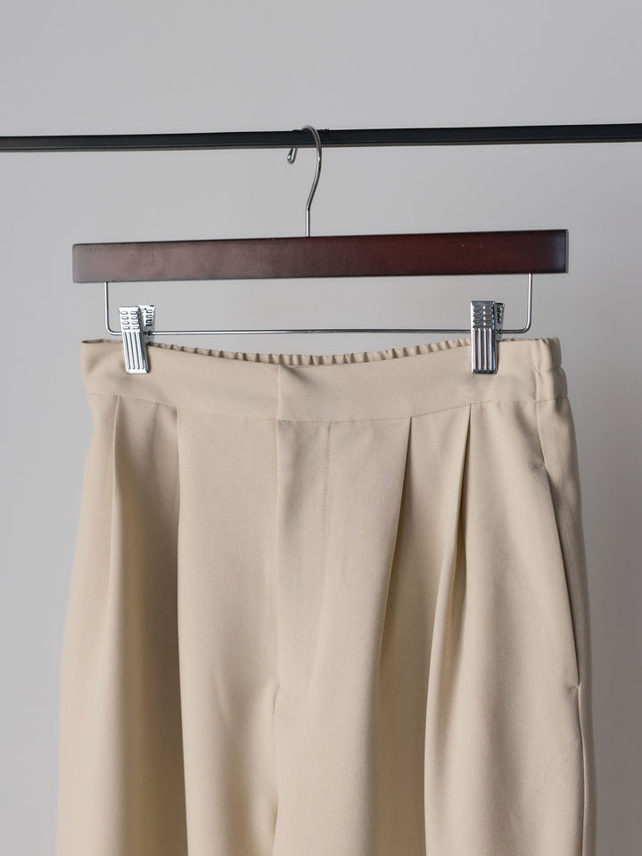 リネンタッチタックパンツ