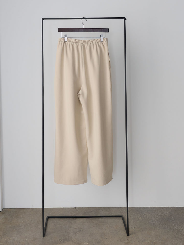 リネンタッチタックパンツ