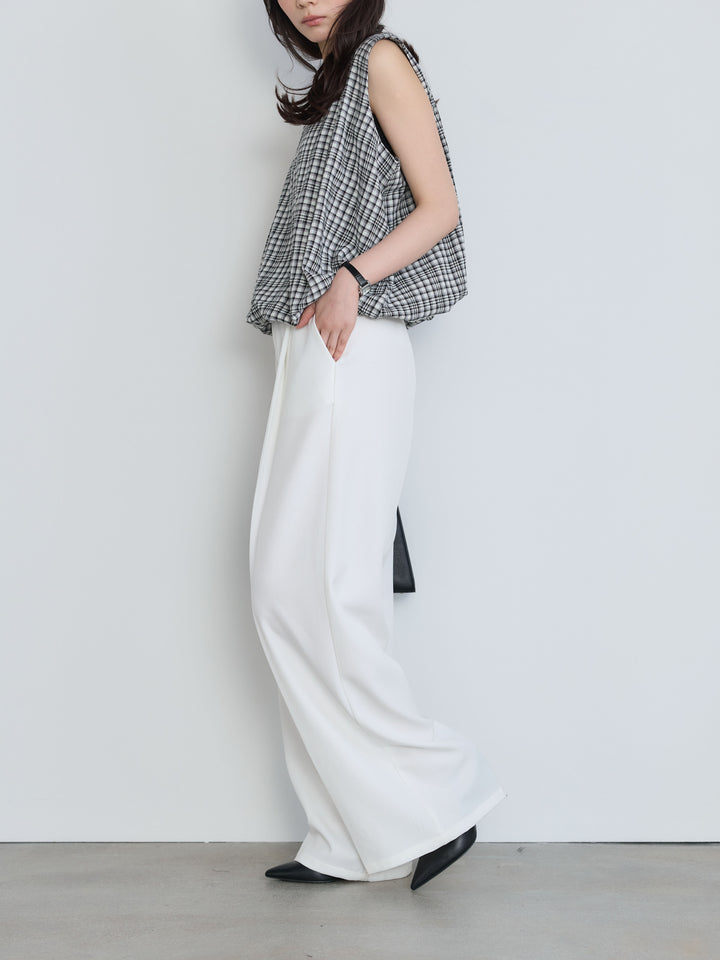 センタープレスベーシックストレートパンツ